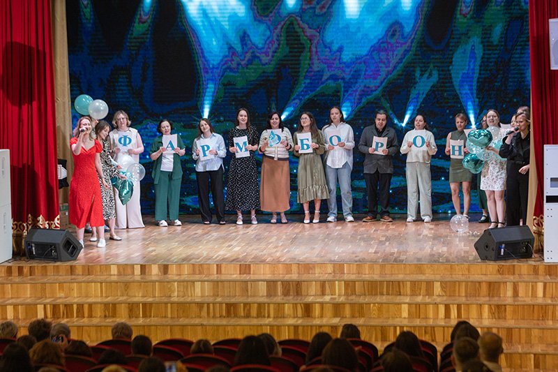 Коллектив ООО НИЦ «ФАРМОБОРОНА» отметил 15-летний юбилей и День фармацевтического работника Коллектив ООО НИЦ «ФАРМОБОРОНА» отметил 15-летний юбилей и День фармацевтического работника